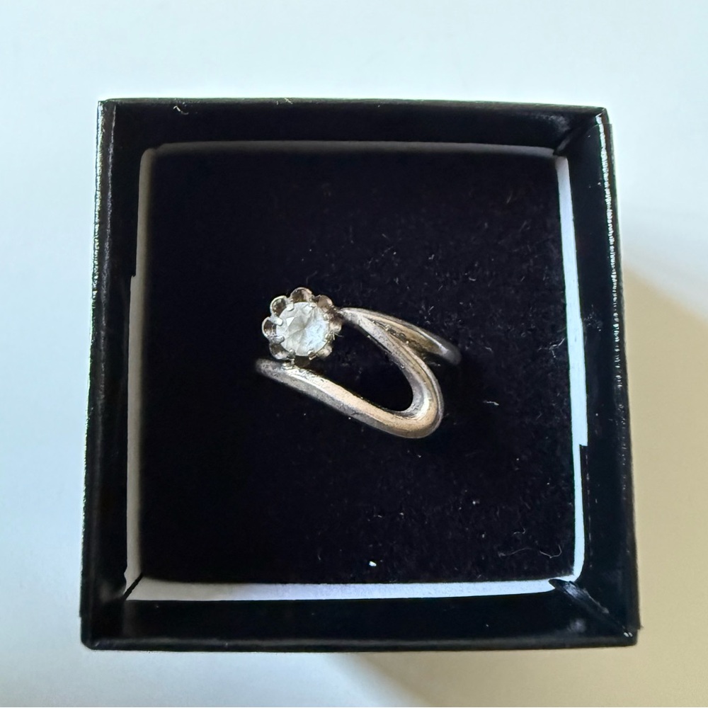 Sterling Silver with Zirconia Ring